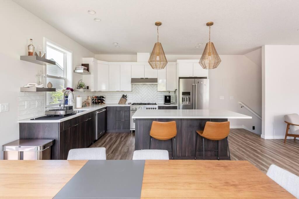 Comfy Family Home, Walkable Neighborhood + Patio! Portland Bagian luar foto