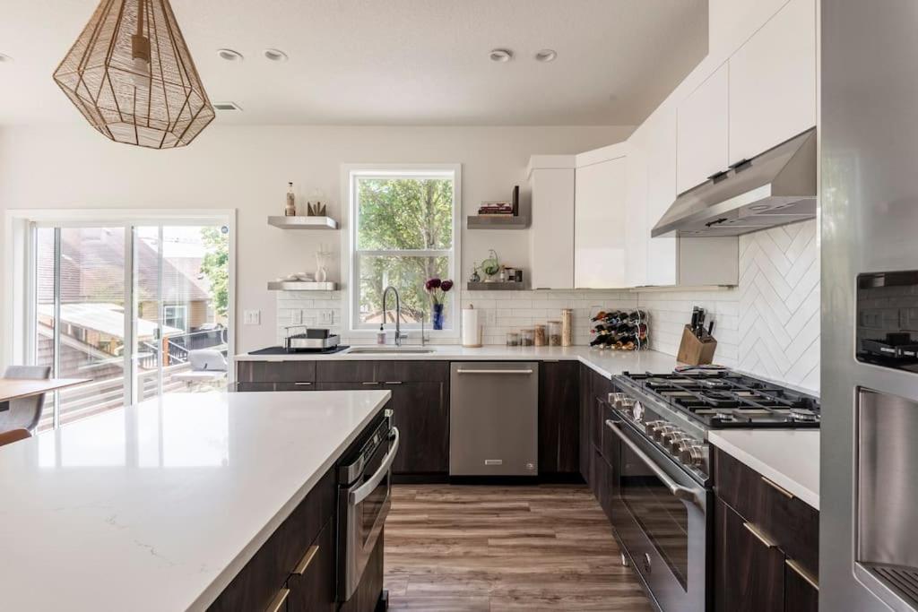 Comfy Family Home, Walkable Neighborhood + Patio! Portland Bagian luar foto