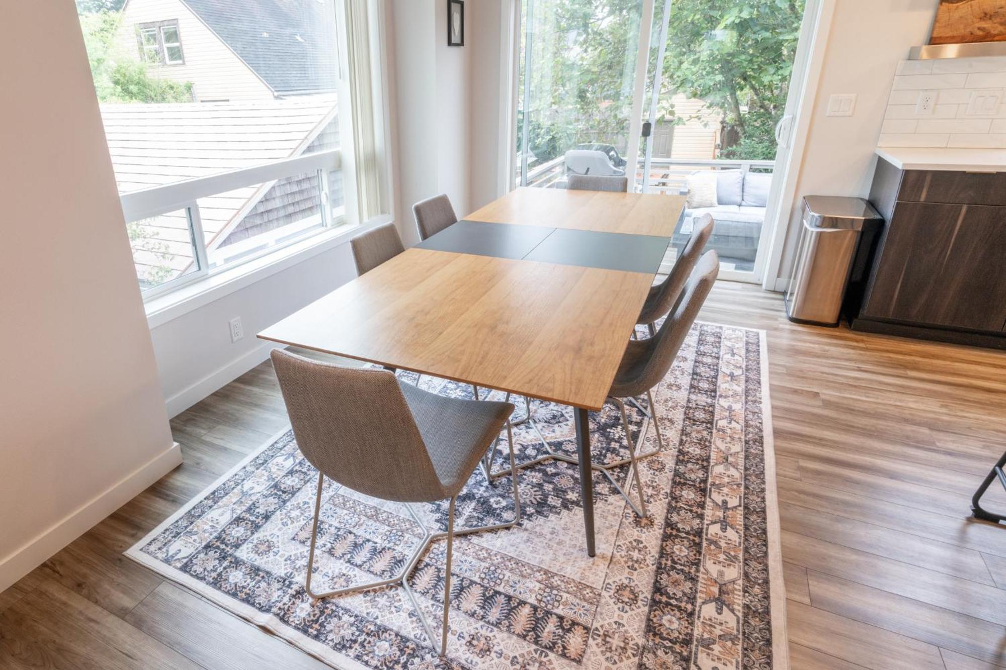 Comfy Family Home, Walkable Neighborhood + Patio! Portland Bagian luar foto