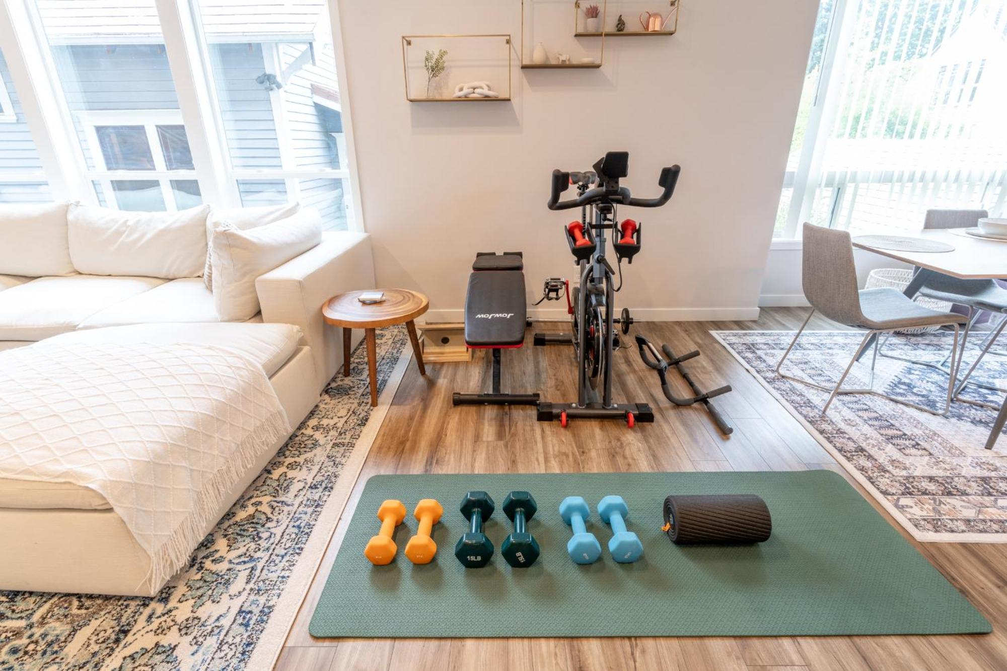 Comfy Family Home, Walkable Neighborhood + Patio! Portland Bagian luar foto