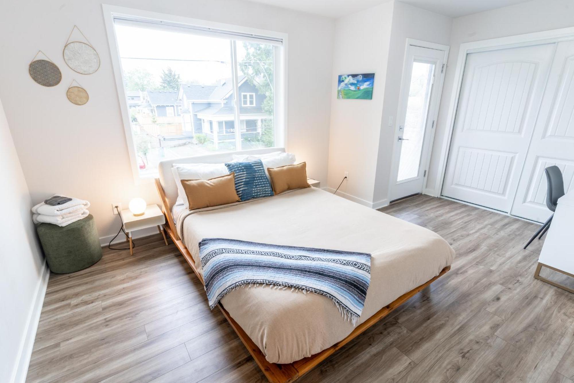 Comfy Family Home, Walkable Neighborhood + Patio! Portland Bagian luar foto